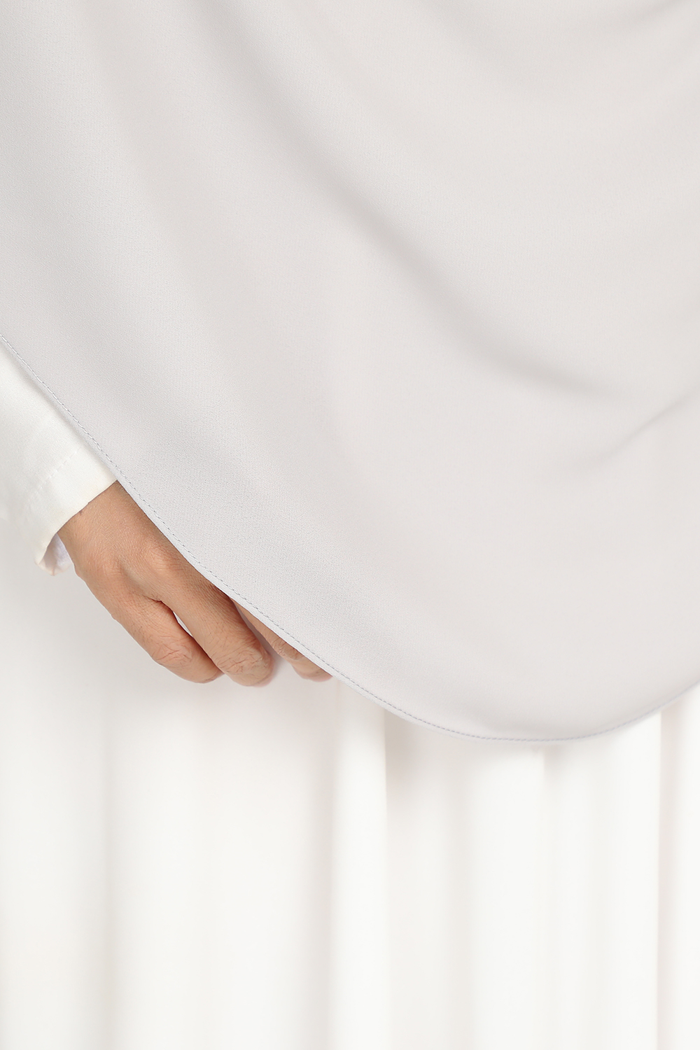 Umma Shawl Merangsri White Smoke