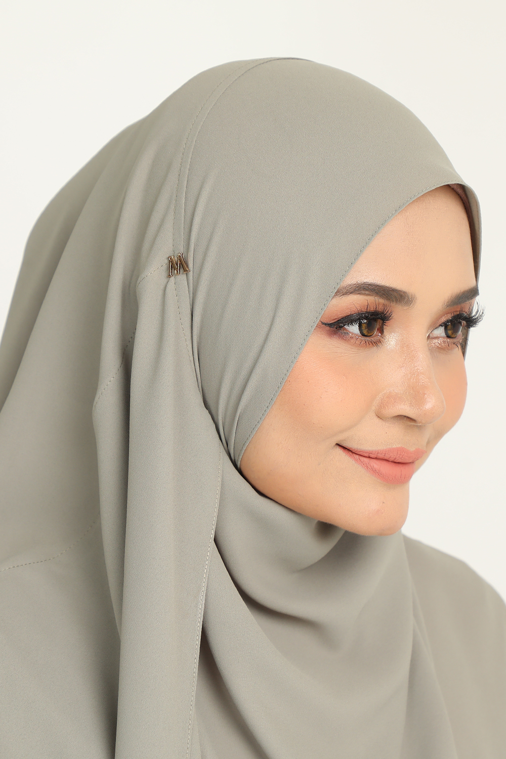 Umma Shawl Merangsri White Smoke