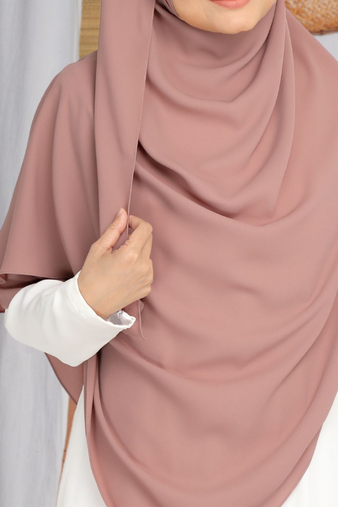 Umma Shawl Merangsri French Quartz