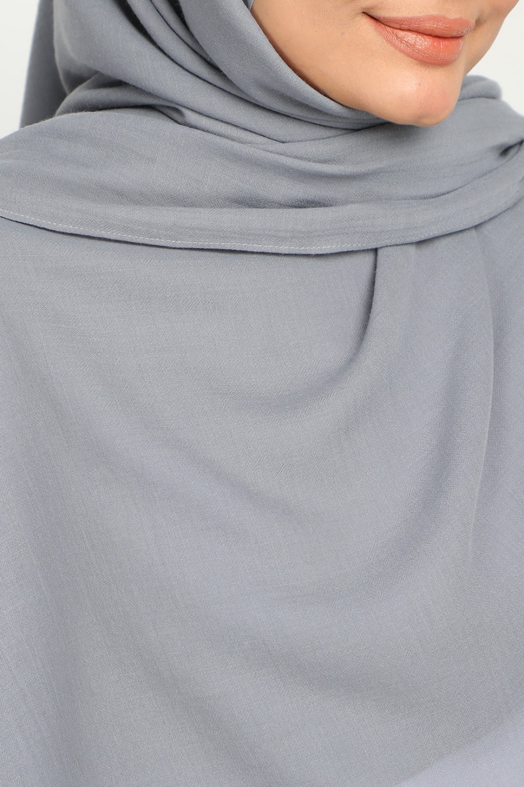 Classic Bawal Holy White