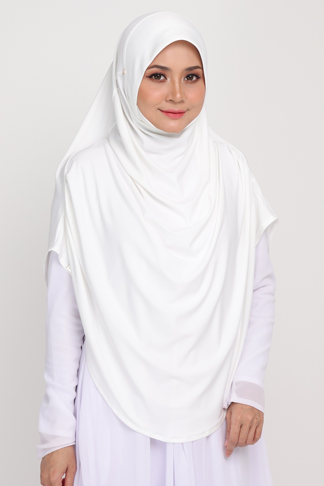 [AS-IS]- Sarung Nayan Abya White