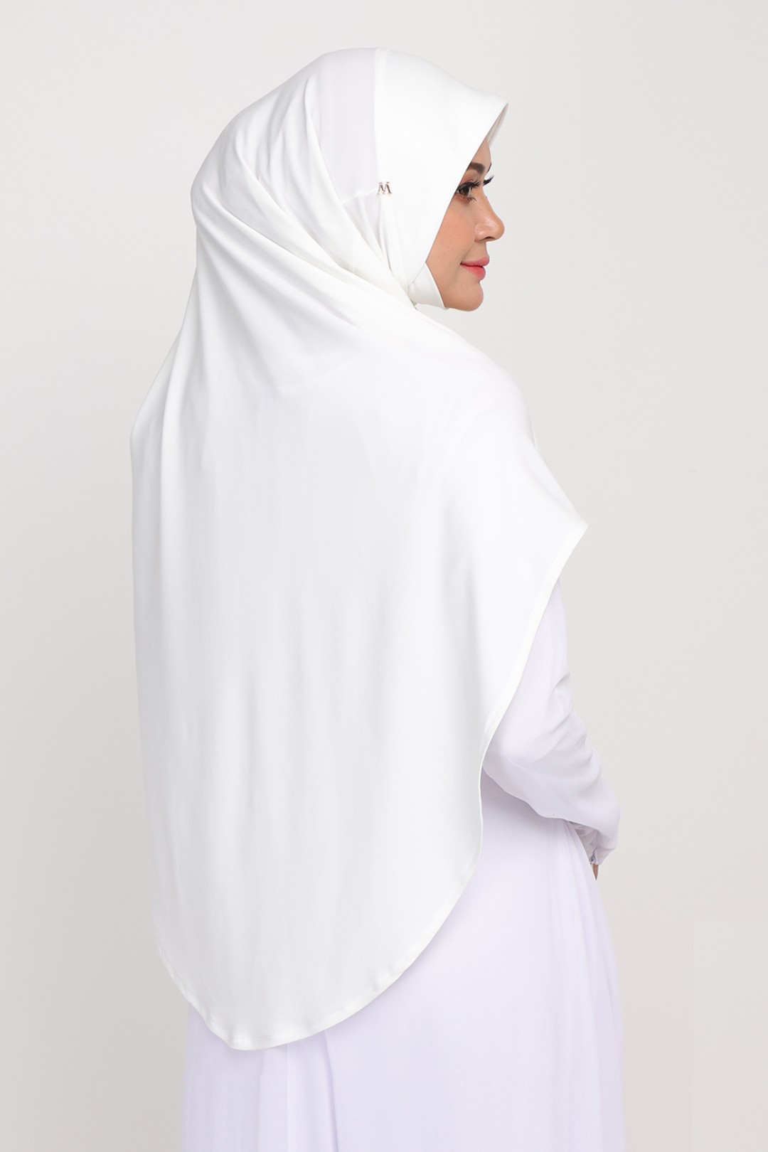 [AS-IS]- Sarung Nayan Abya White