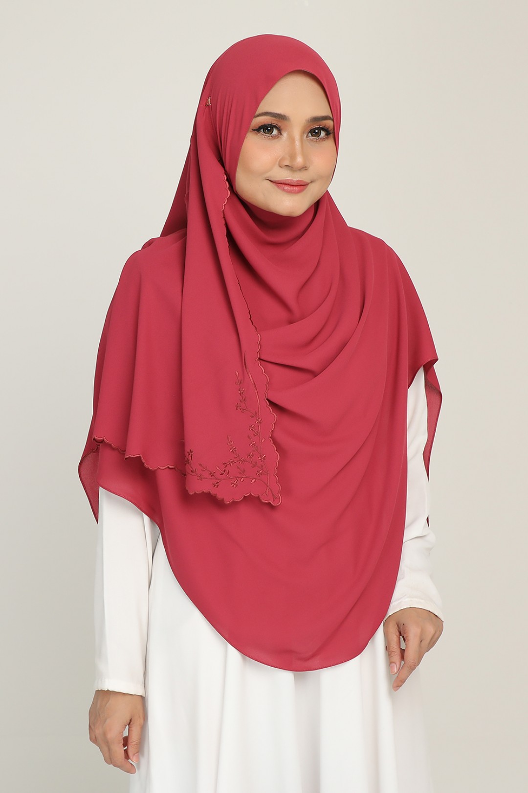 Umma Shawl Sulam Berry Red