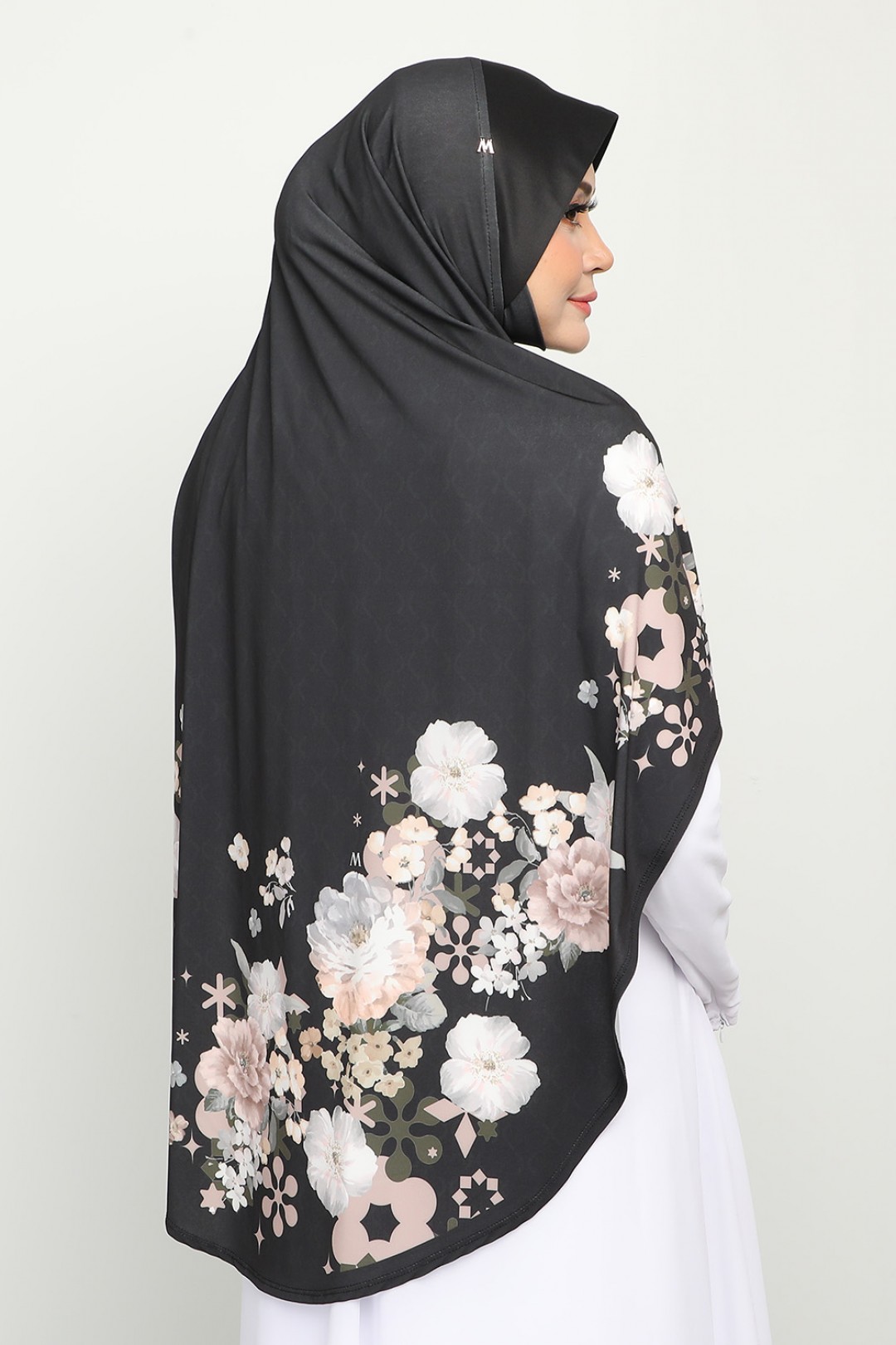 As-Is Sarung Printed Ghaniyah Black Haze