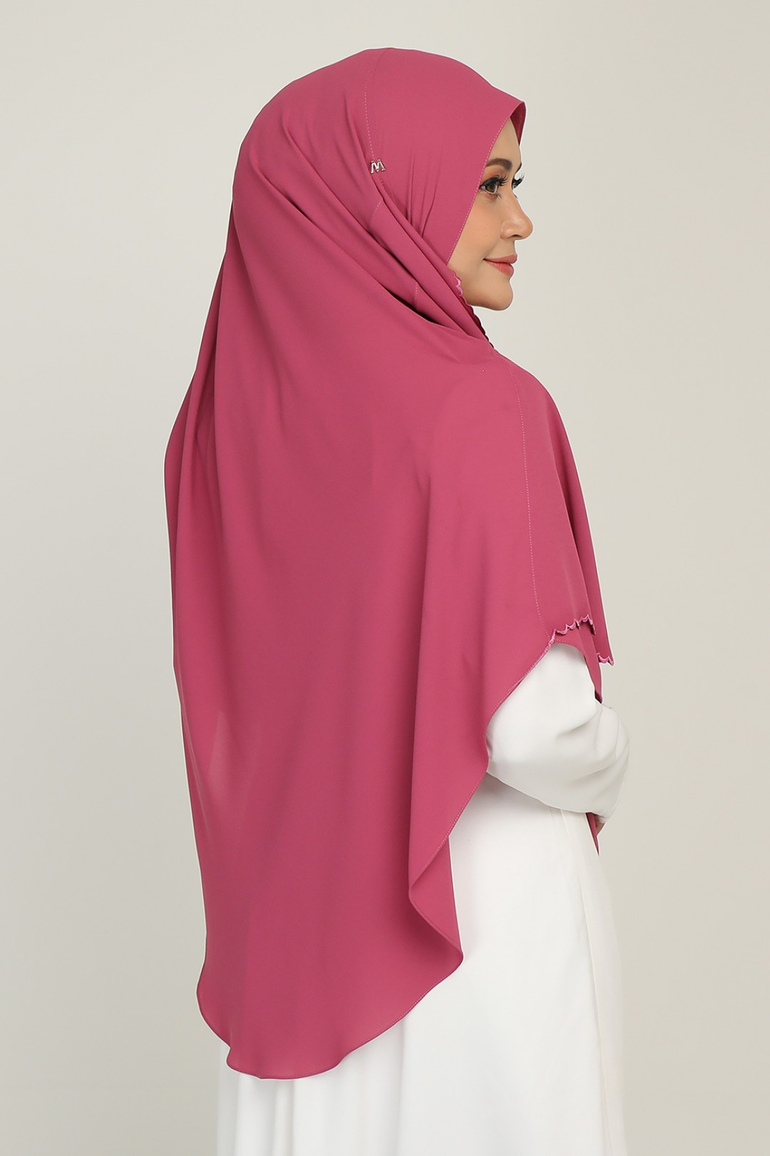 Umma Shawl Sulam Cardinal Pink