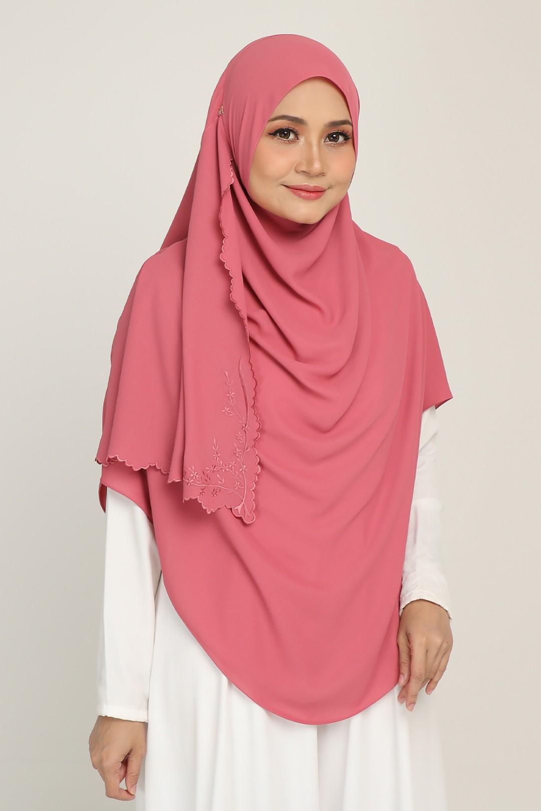 Umma Shawl Sulam Folly Coral