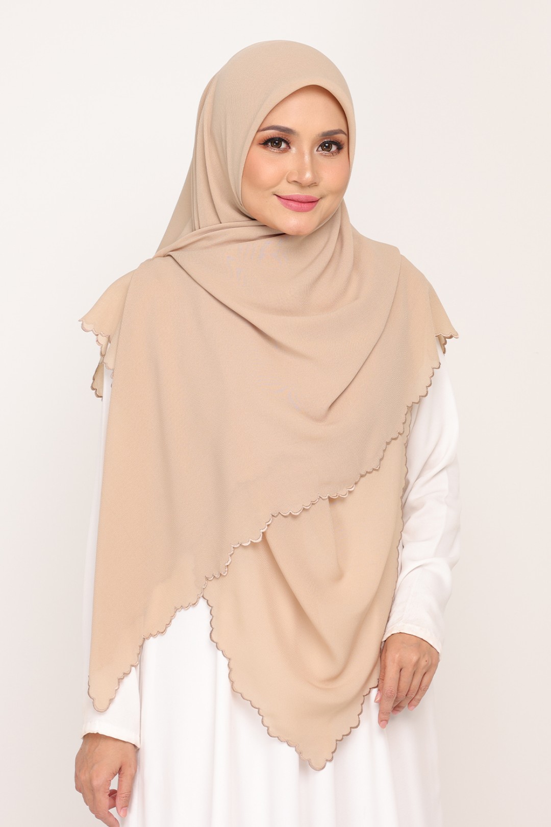 Bawal Sulam Fawn Cream