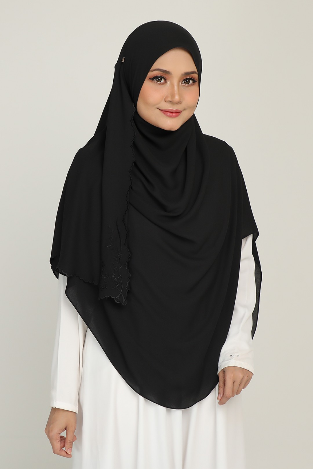 [AS-IS]-Umma Shawl Sulam Jet Night