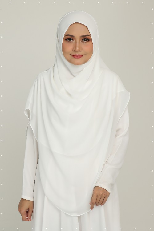 Umma Suri Love White