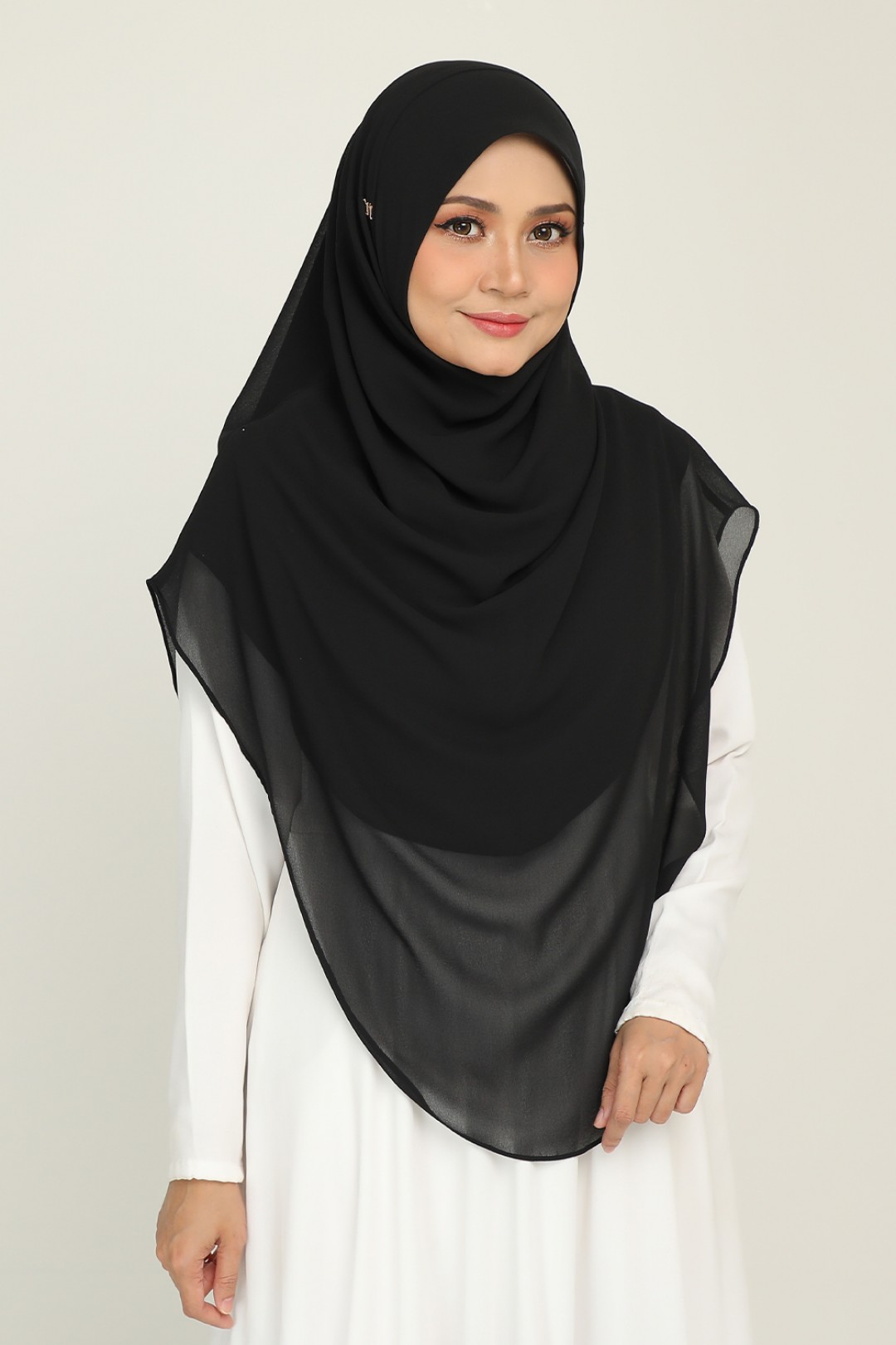 Umma Suri Mysterious Black