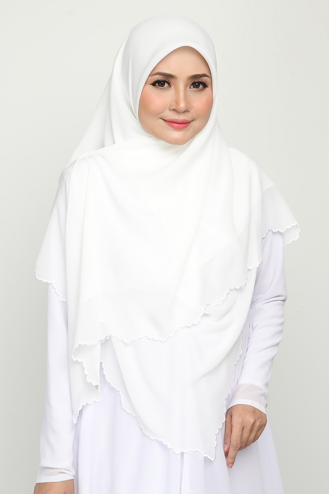 Bawal Sulam Preity White