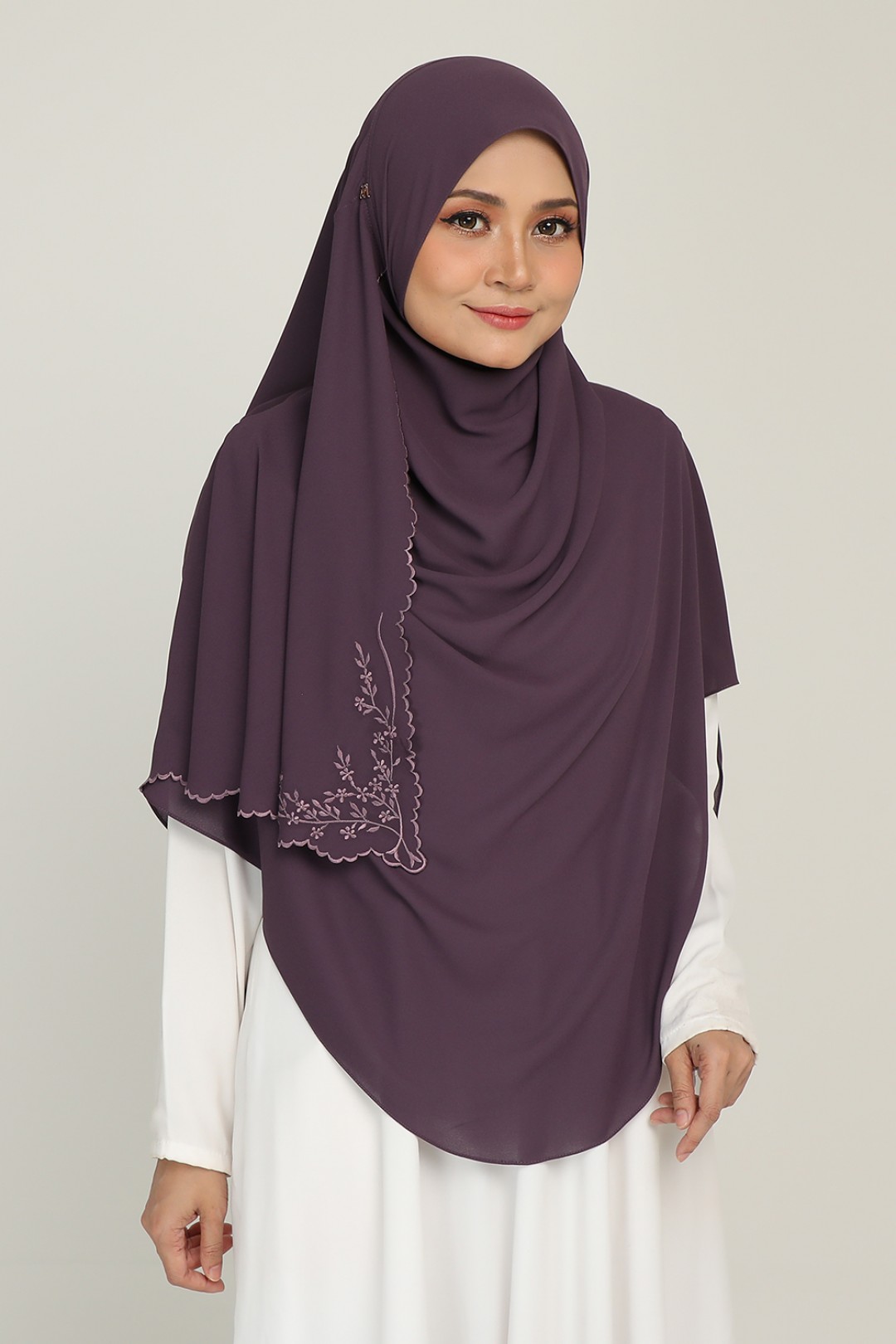 Umma Shawl Sulam Raisin Plum