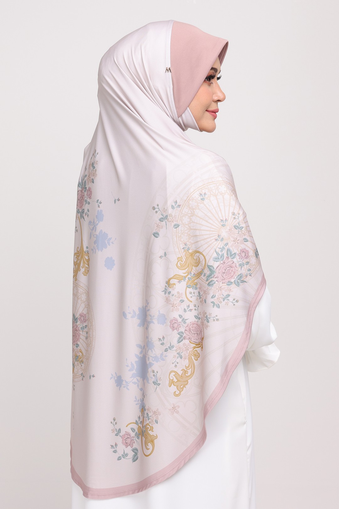 Sarung Printed Saadiyyah Pink Snow