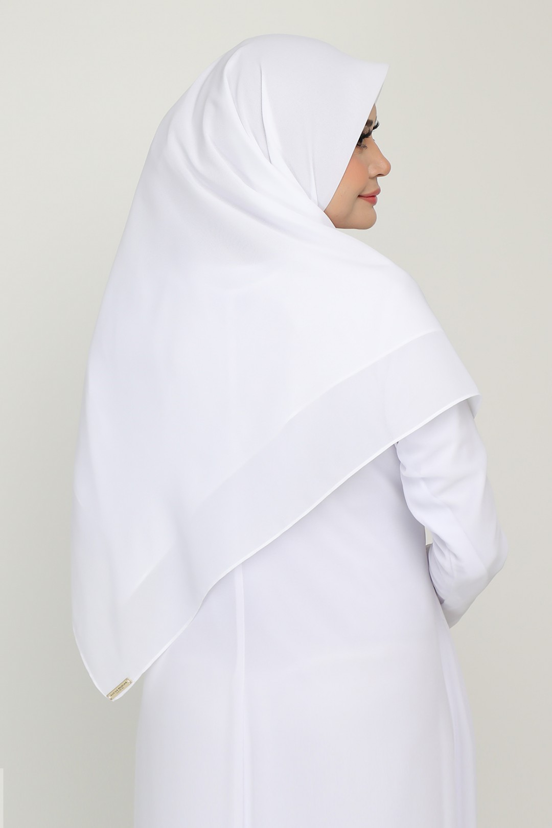 As-Is Bawal Square White