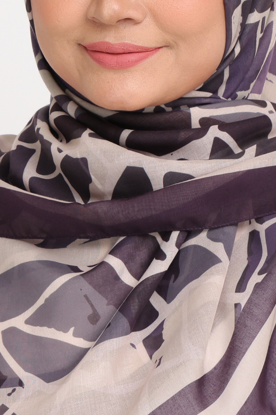 As-Is Bawal Printed Madera Dutch Ivory