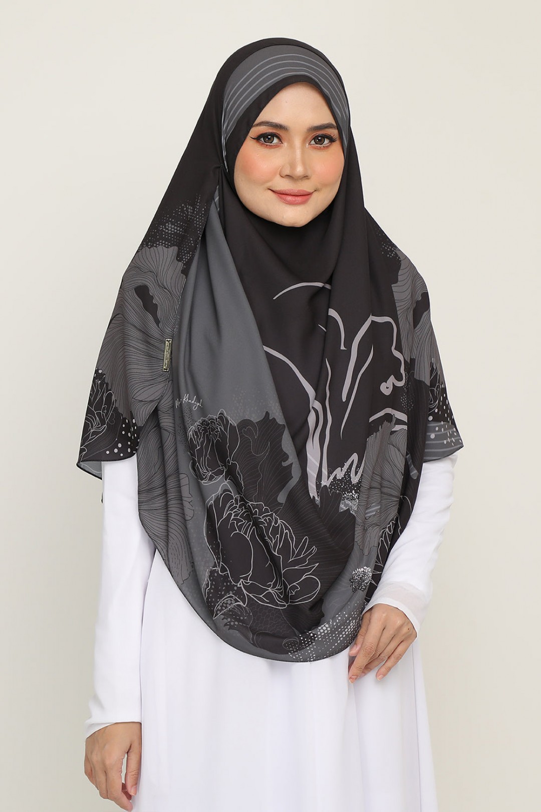 As-Is Instant Mega Printed Arwana Black Rose