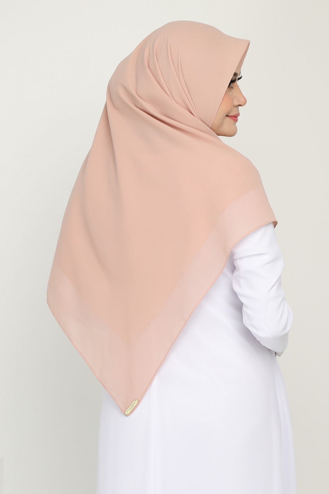 As-Is Bawal Square Peachy